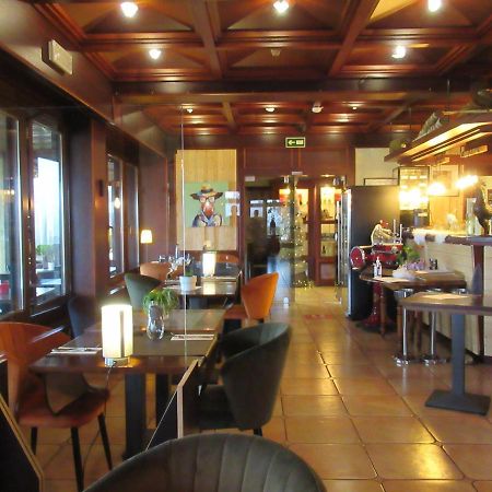 Hotel Restaurant N 4 Martelange Екстериор снимка