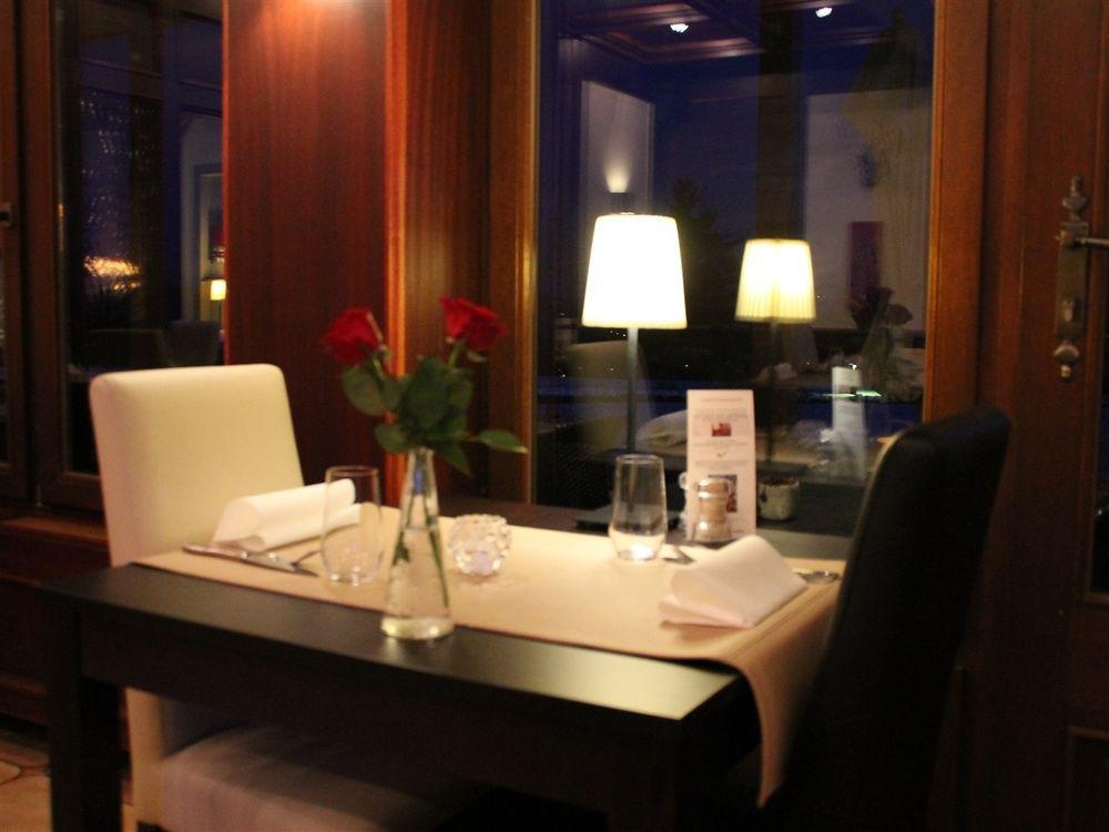 Hotel Restaurant N 4 Martelange Екстериор снимка